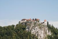 Slowenien - Burg am Bleder See